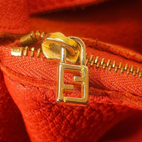 VINTAGE FENDI BAG - Picture 13 of 15